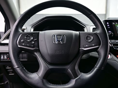 Used 2023 Honda Odyssey EX-L image 24