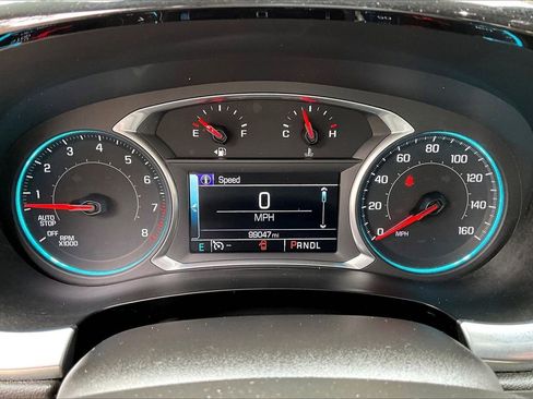 Used 2019 Chevrolet Traverse LT image 12