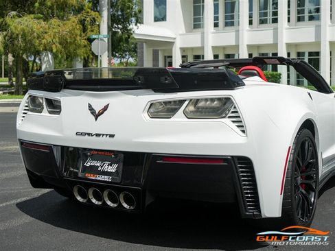 Used 2016 Chevrolet Corvette Z06 w/ 3LZ Preferred Equipment Group RWD image 58