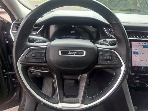 Used 2022 Jeep Grand Cherokee L Limited AWD/4WD image 20