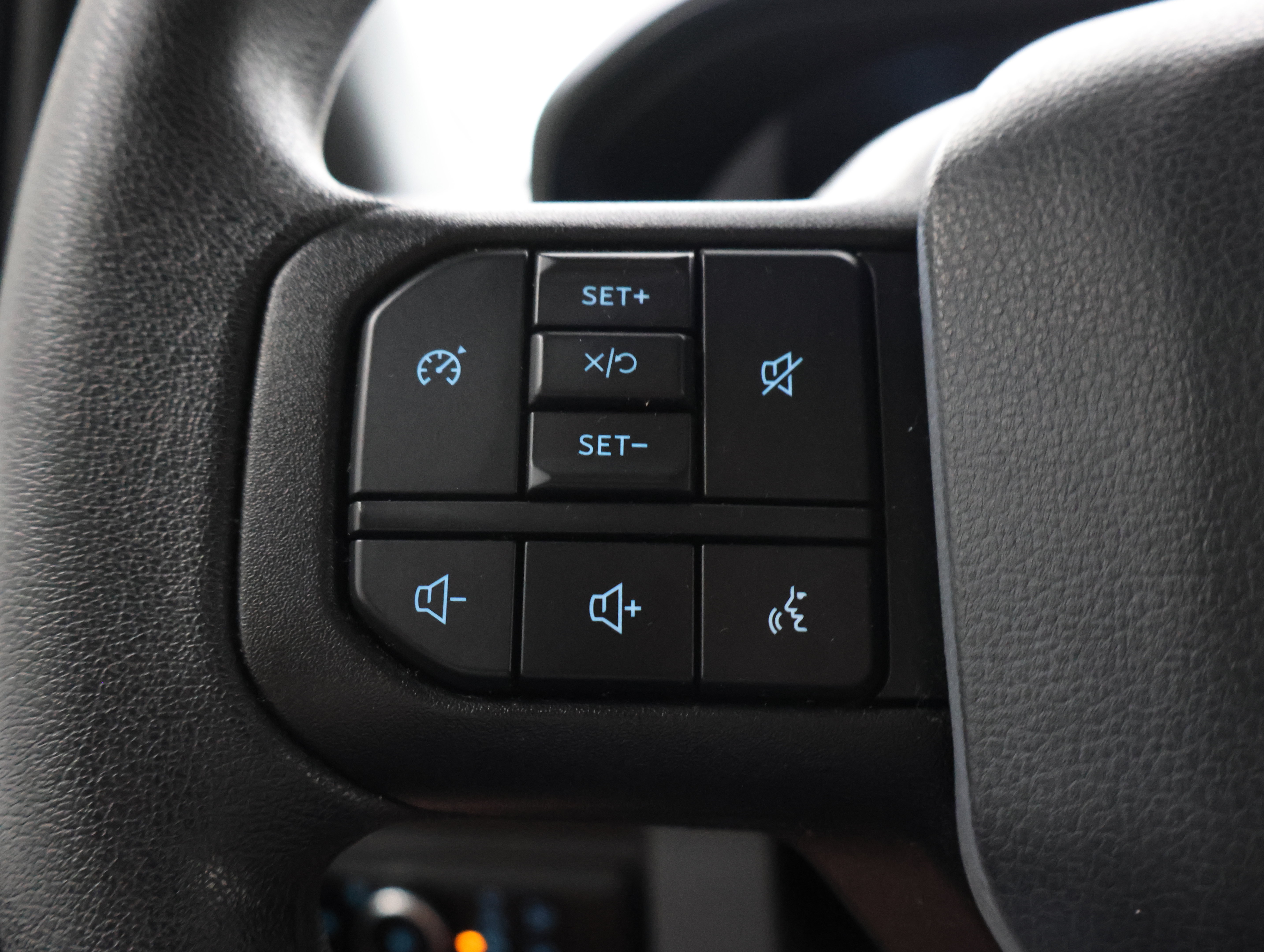 Used 2024 Ford F250 XL w/ STX Appearance Package AWD/4WD image 15