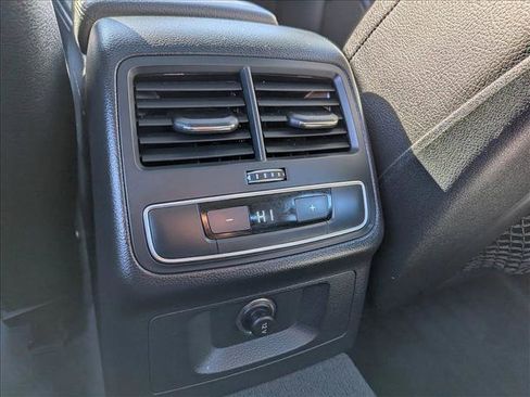 Used 2017 Audi A4 2.0T Premium image 19