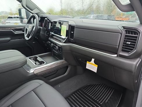 New 2026 Chevrolet Silverado 3500 LTZ w/ LTZ Plus Package image 35