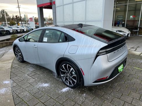 New 2026 Toyota Prius Plug-In Hybrid image 3
