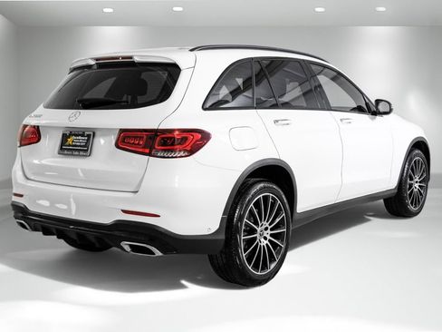 Used 2022 Mercedes-Benz GLC 300 w/ AMG Line image 8