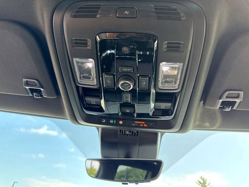 New 2026 GMC Yukon XL Denali Ultimate AWD/4WD image 25