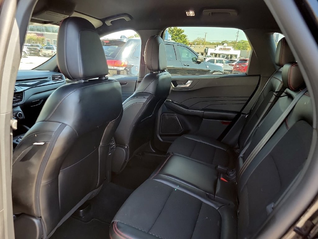 Used 2025 Ford Escape ST-Line AWD/4WD image 9