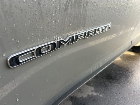 Used 2023 Jeep Compass Sport image 11