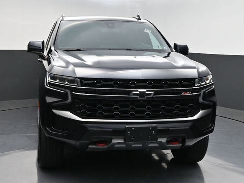 Certified 2021 Chevrolet Tahoe Z71 w/ Z71 Signature Package AWD/4WD image 2