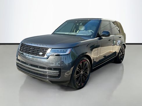 Used 2025 Land Rover Range Rover SE AWD/4WD image 1