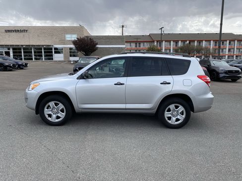 Used 2012 Toyota RAV4 4WD V6 w/ Tow Prep Pkg image 38