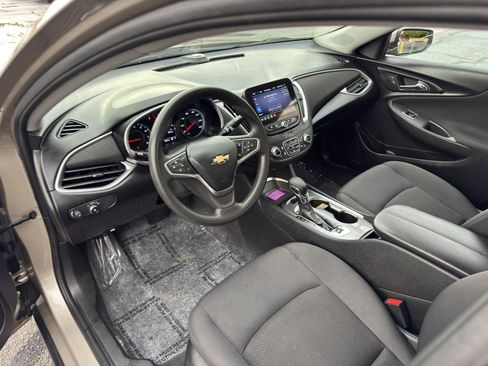 Used 2022 Chevrolet Malibu LT FWD image 24