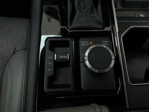 Used 2023 Toyota Tundra Limited w/ Power Package AWD/4WD image 25