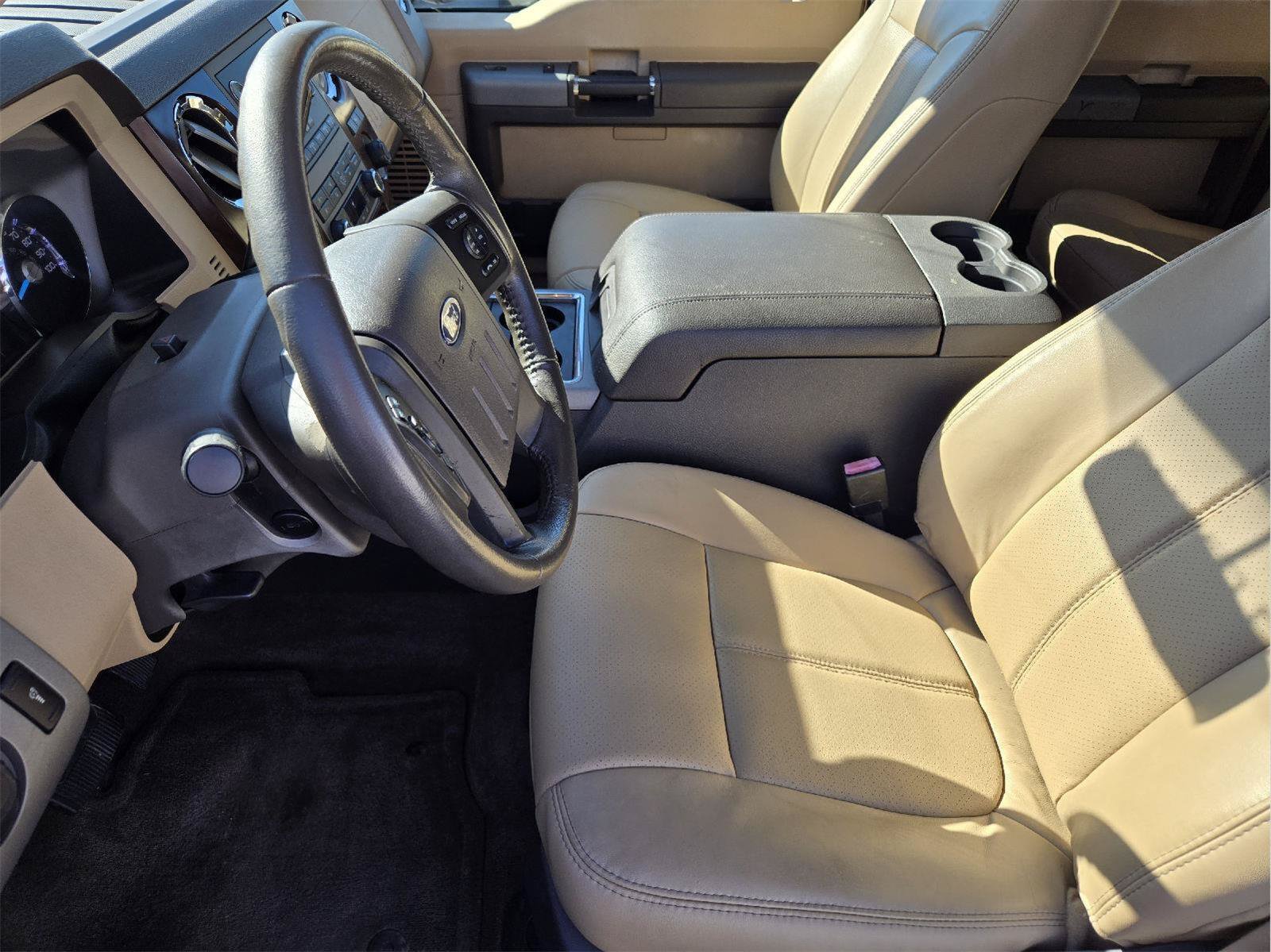 Used 2011 Ford F250 Lariat w/ Lariat Interior Pkg AWD/4WD image 11