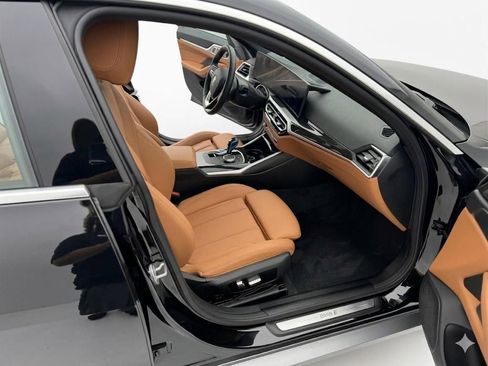 Used 2023 BMW i4 eDrive35 w/ Premium Package image 11