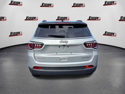 Used 2025 Jeep Compass Limited image 6