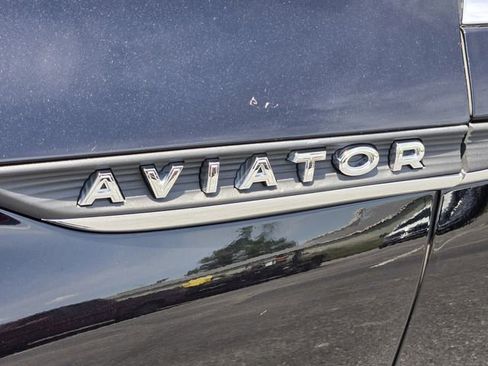 Certified 2025 Lincoln Aviator Reserve w/ Illumination Package RWD image 9