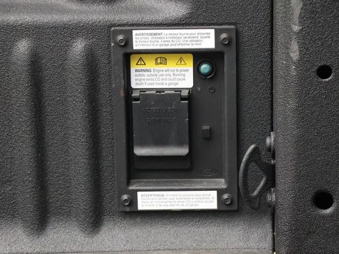 Used 2025 Ford F350 Platinum w/ Platinum Plus Package image 16