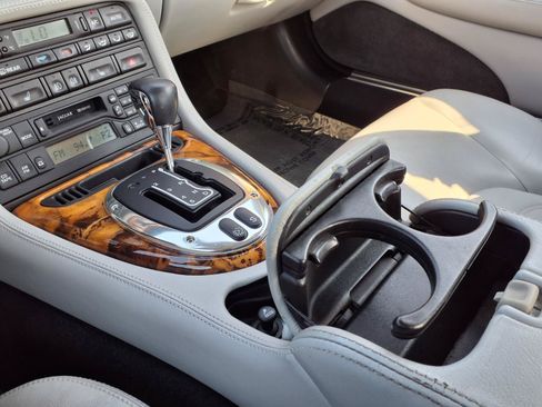 Used 2005 Jaguar XK8 Coupe RWD image 5