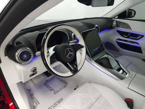 Used 2026 Mercedes-Benz Maybach SL 680 image 10