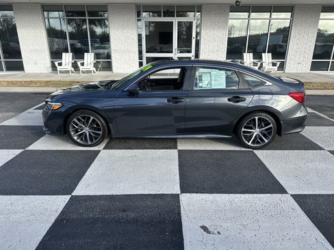 Used 2024 Honda Civic Touring image 1