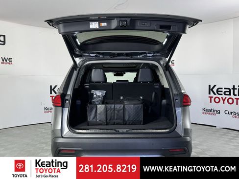 New 2026 Toyota Grand Highlander Limited image 11