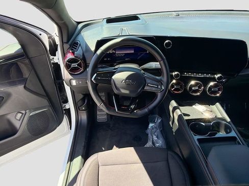 Used 2024 Chevrolet Blazer EV RS RWD image 23
