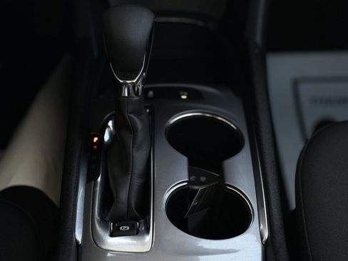 Used 2024 Chevrolet Malibu LT image 19