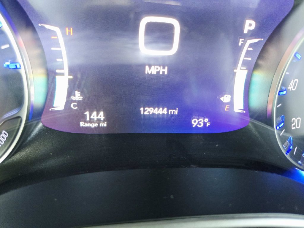 Used 2021 Chrysler Pacifica Touring-L FWD image 25