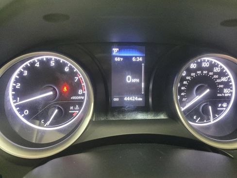 Used 2022 Toyota Camry LE FWD image 23