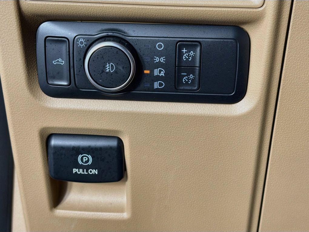 Used 2023 Ford F150 XLT AWD/4WD image 14