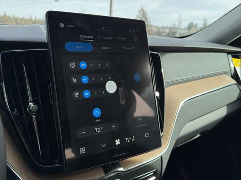 New 2026 Volvo XC60 B5 Ultra w/ Climate Package image 20