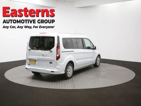 Used 2017 Ford Transit Connect XLT image 39