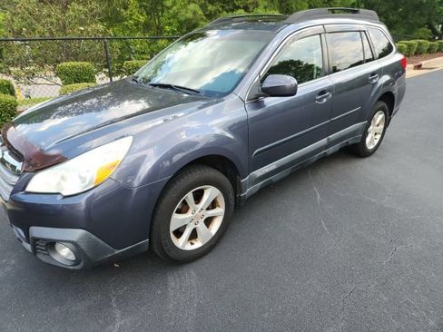 Used 2014 Subaru Outback 2.5i Premium AWD/4WD image 10