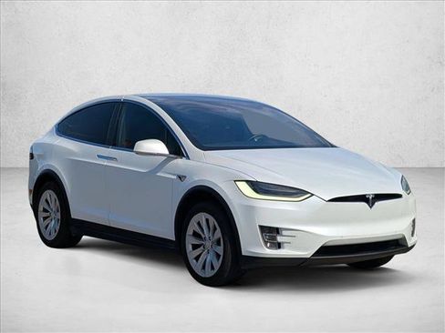 Used 2020 Tesla Model X Long Range AWD/4WD image 3