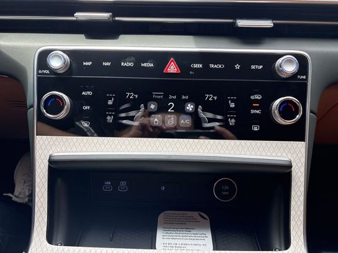 New 2026 Genesis GV80 3.5T Prestige AWD/4WD image 17