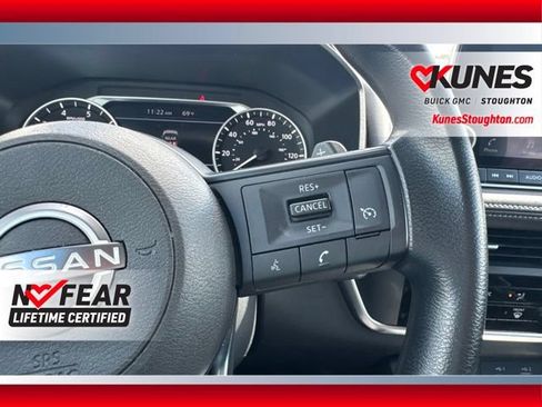Used 2023 Nissan Rogue S AWD/4WD image 20