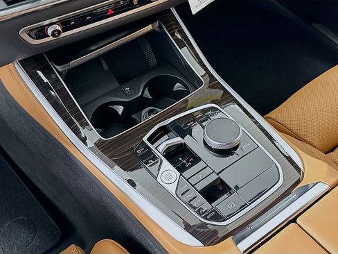 New 2026 BMW X5 xDrive40i w/ Climate Comfort Package image 15