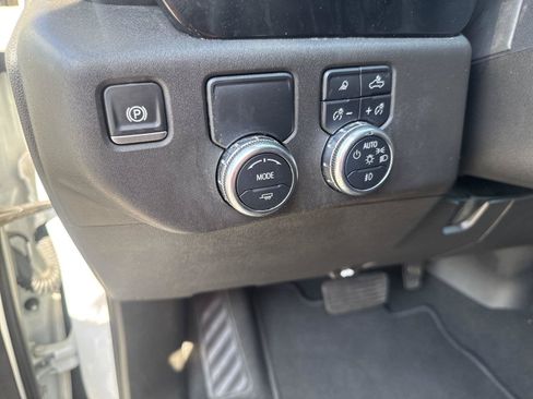 Used 2025 GMC Sierra 1500 SLT RWD image 14