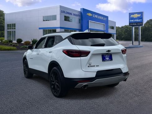 Certified 2023 Chevrolet Blazer LT w/ LPO, Black Sport Package image 4