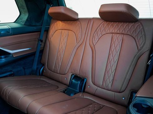 New 2025 BMW X7 M60i image 22