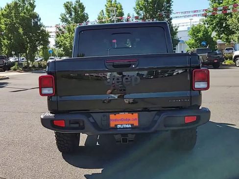 Used 2025 Jeep Gladiator Sport AWD/4WD image 7