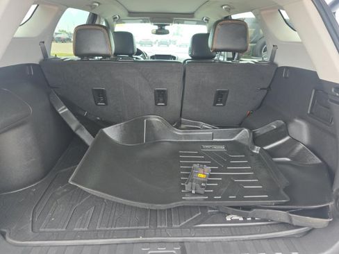 Used 2022 GMC Terrain AT4 AWD/4WD image 5