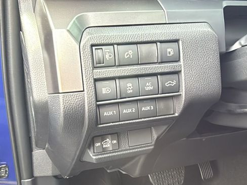 New 2025 Toyota Tacoma TRD Off-Road image 11