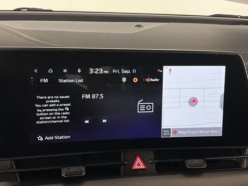 Certified 2025 Kia Sportage SX Prestige AWD/4WD image 19