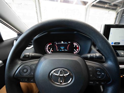 Used 2024 Toyota RAV4 LE image 15