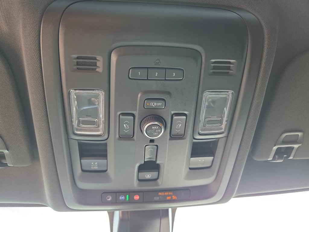 Certified 2022 Chevrolet Tahoe Premier w/ Premium Package AWD/4WD image 39