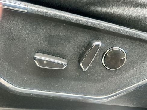 Used 2023 Ford F150 Lariat w/ Equipment Group 502A High image 16