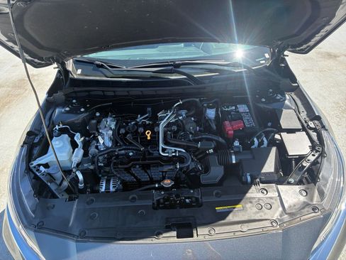 Used 2025 Nissan Altima 2.5 SV FWD image 32