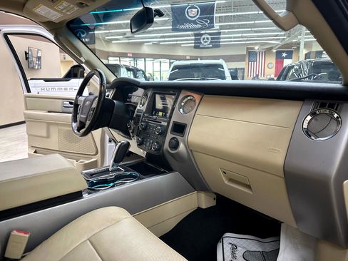 Used 2017 Ford Expedition EL Limited w/ Equipment Group 301A image 40